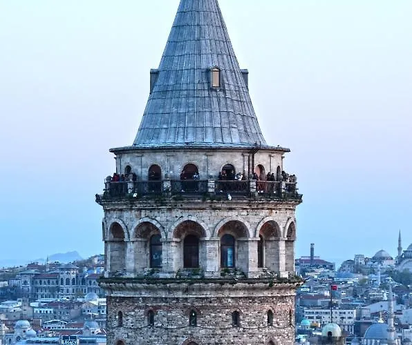 Galata Spacious Διαμέρισμα *